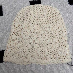 Crochet Hat – Cream